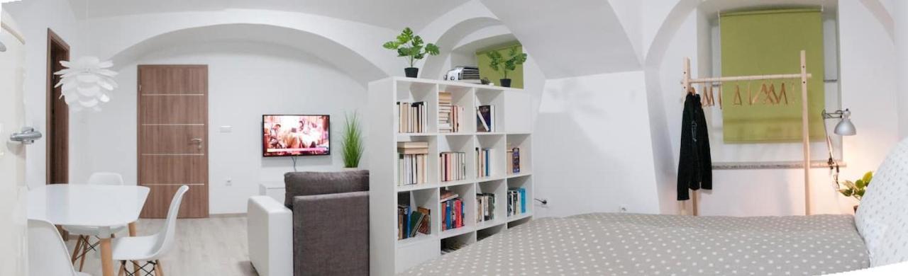 The Maze Apartment Ljubljana Eksteriør billede