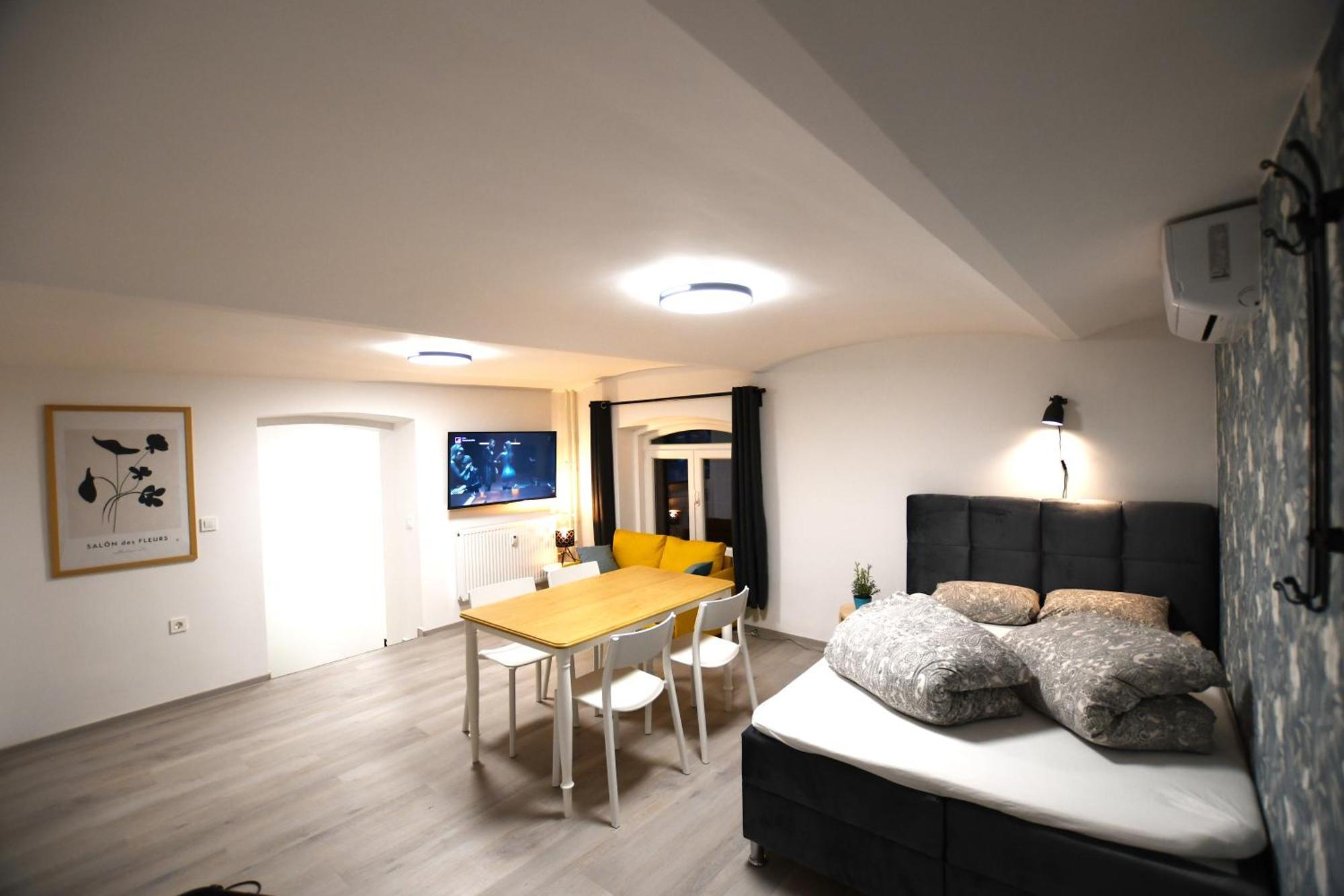 The Maze Apartment Ljubljana Eksteriør billede